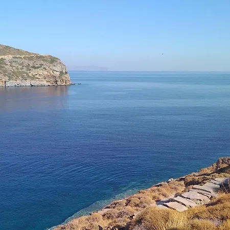 펜션 Waterfront Spathi (Kea)